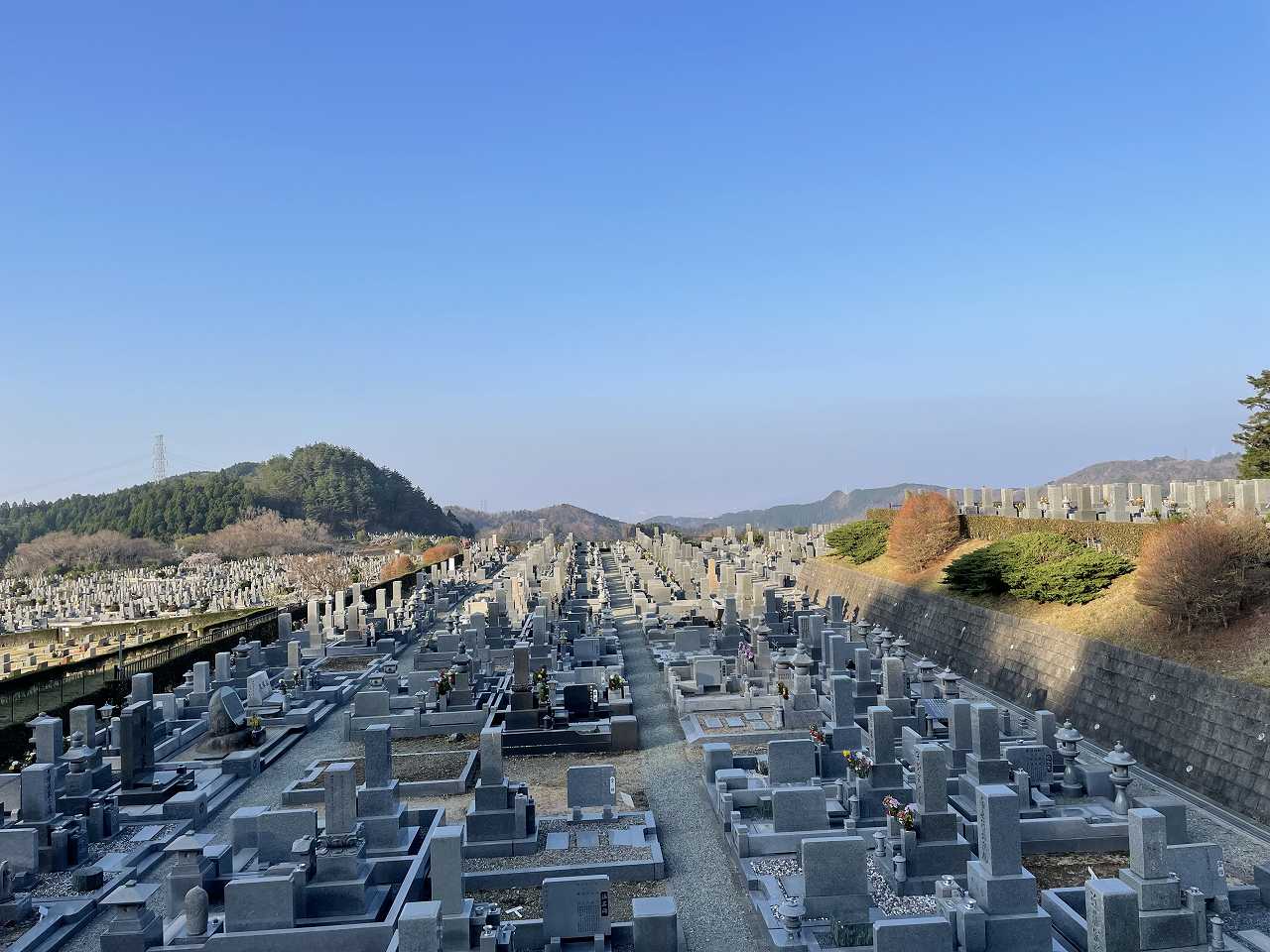 11区2番墓所から（南西）風景