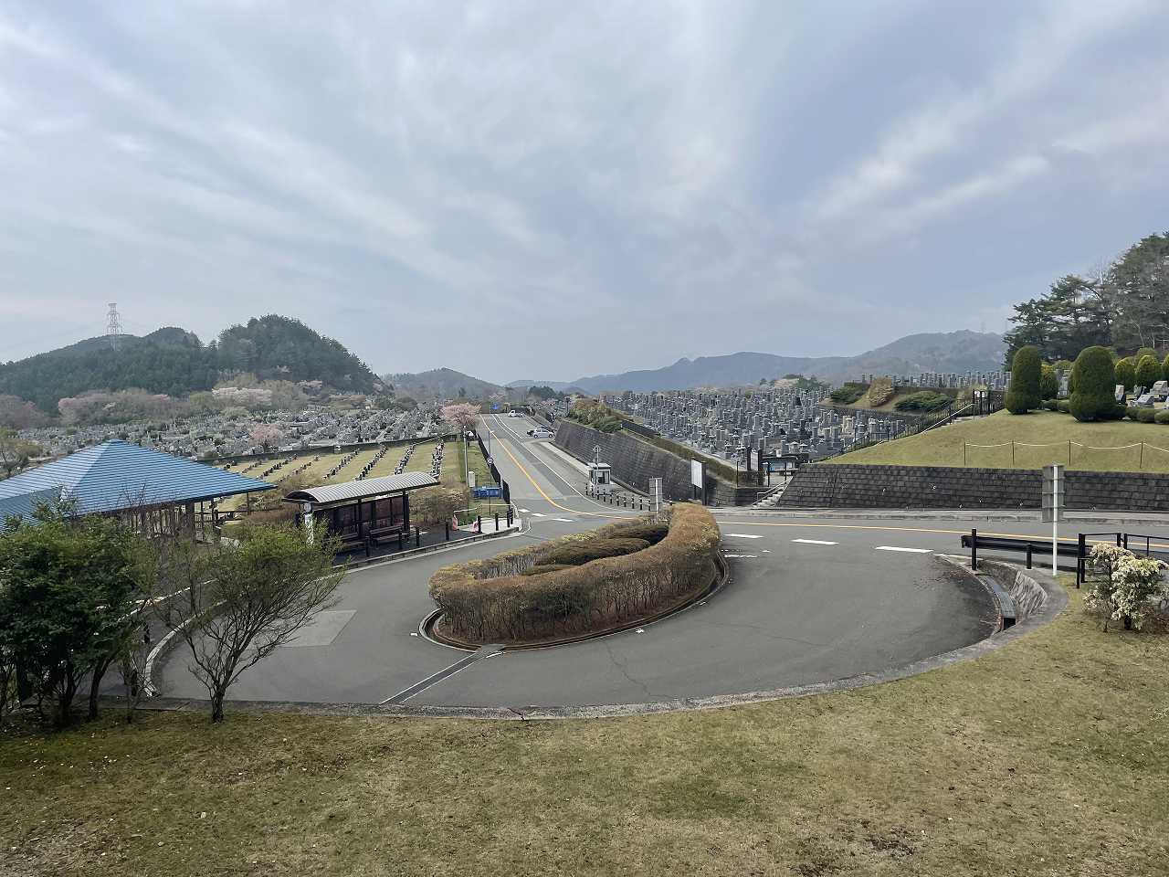 霊園北入り口から風景　