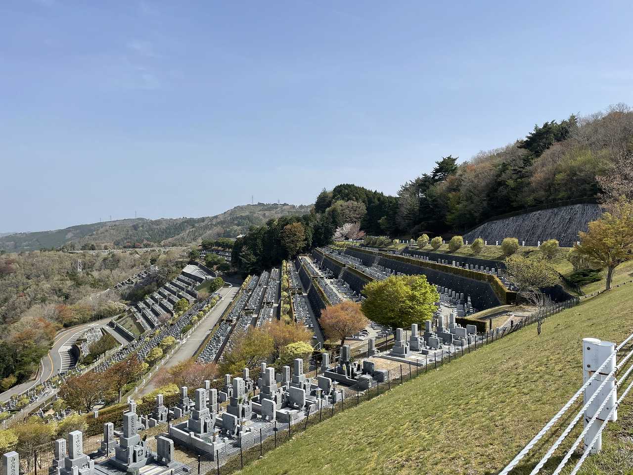 7区3番墓所上段駐車場から風景