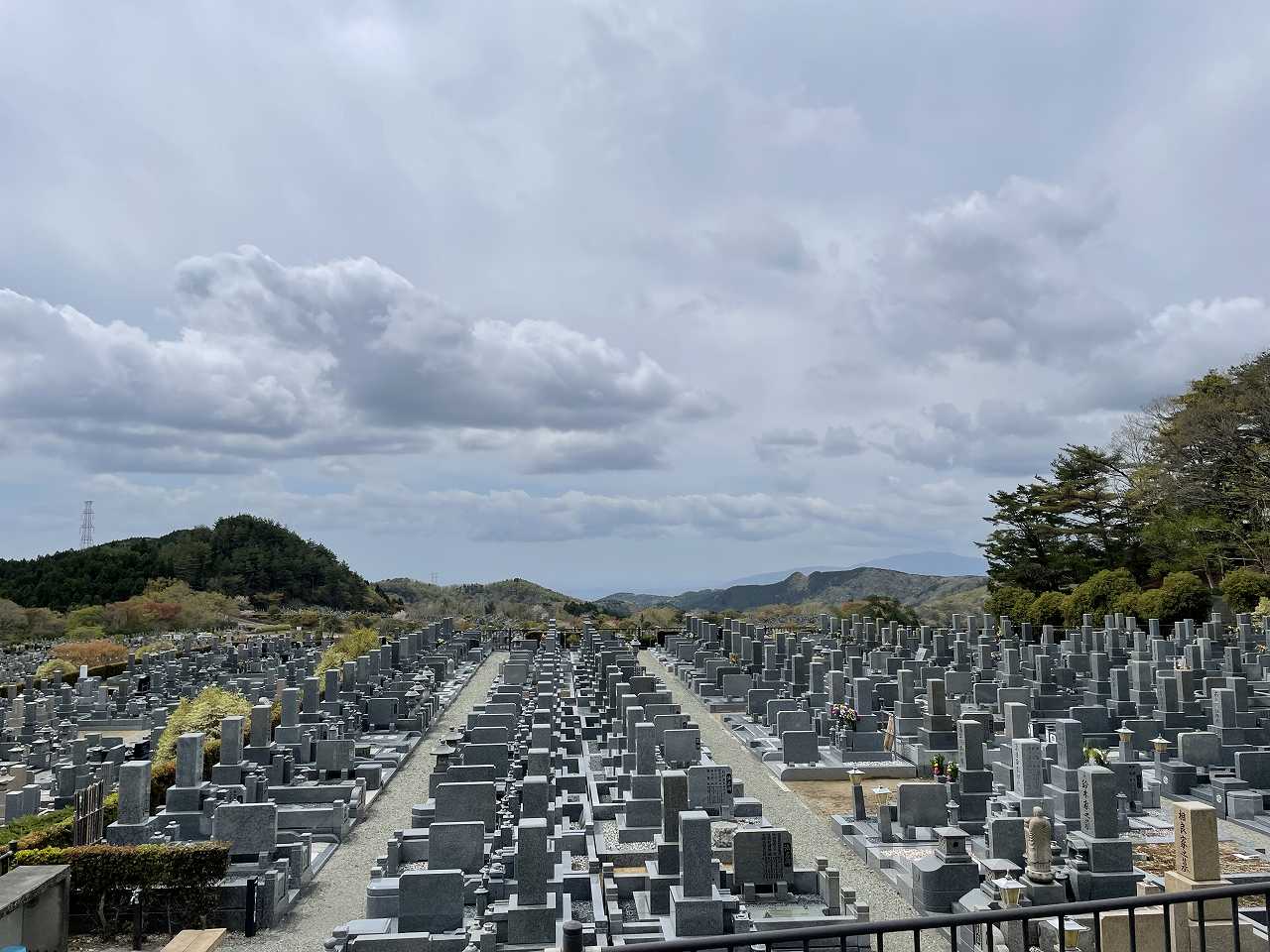 11区2番墓所から（南西）風景