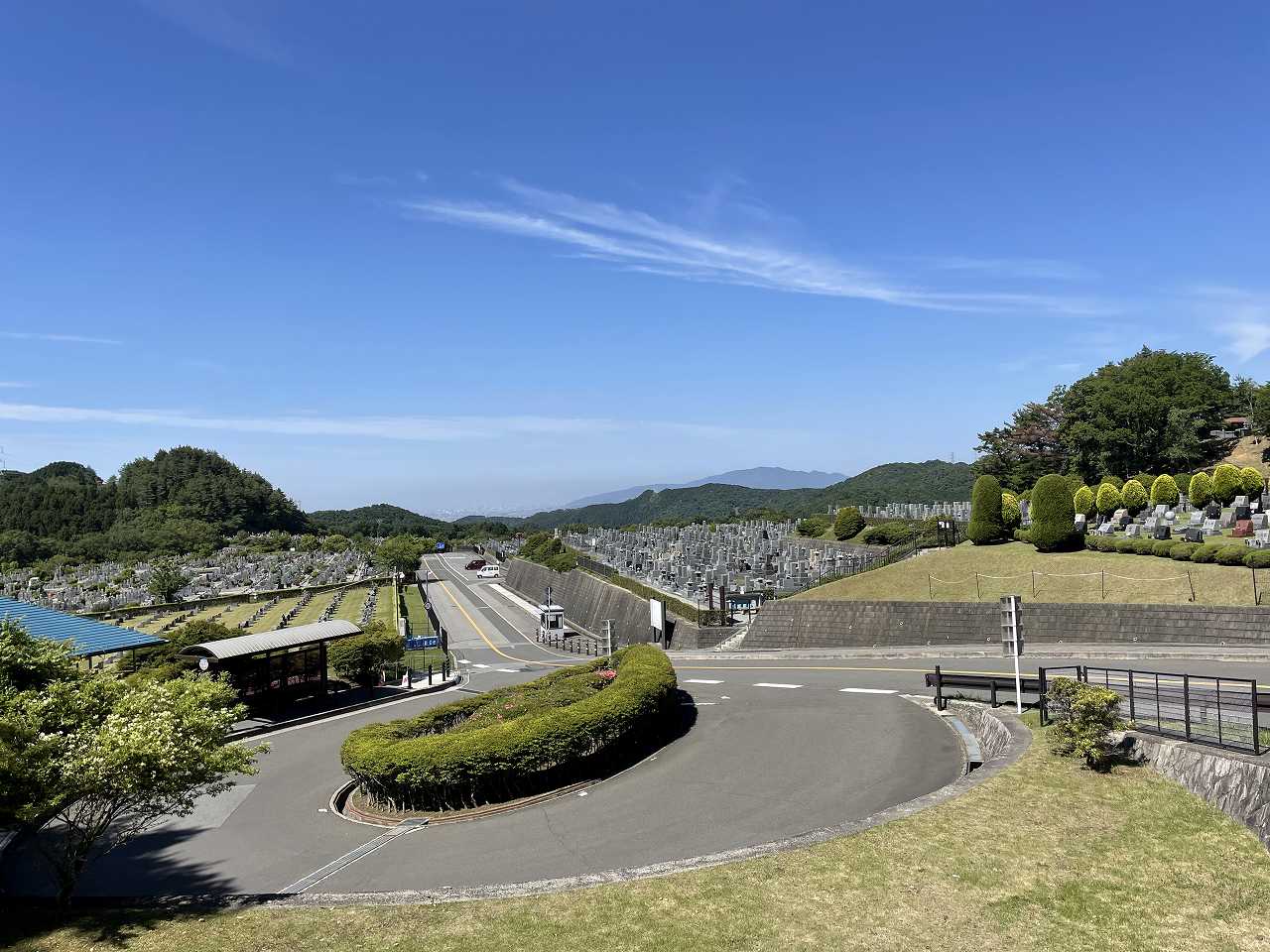 霊園北入り口から風景　