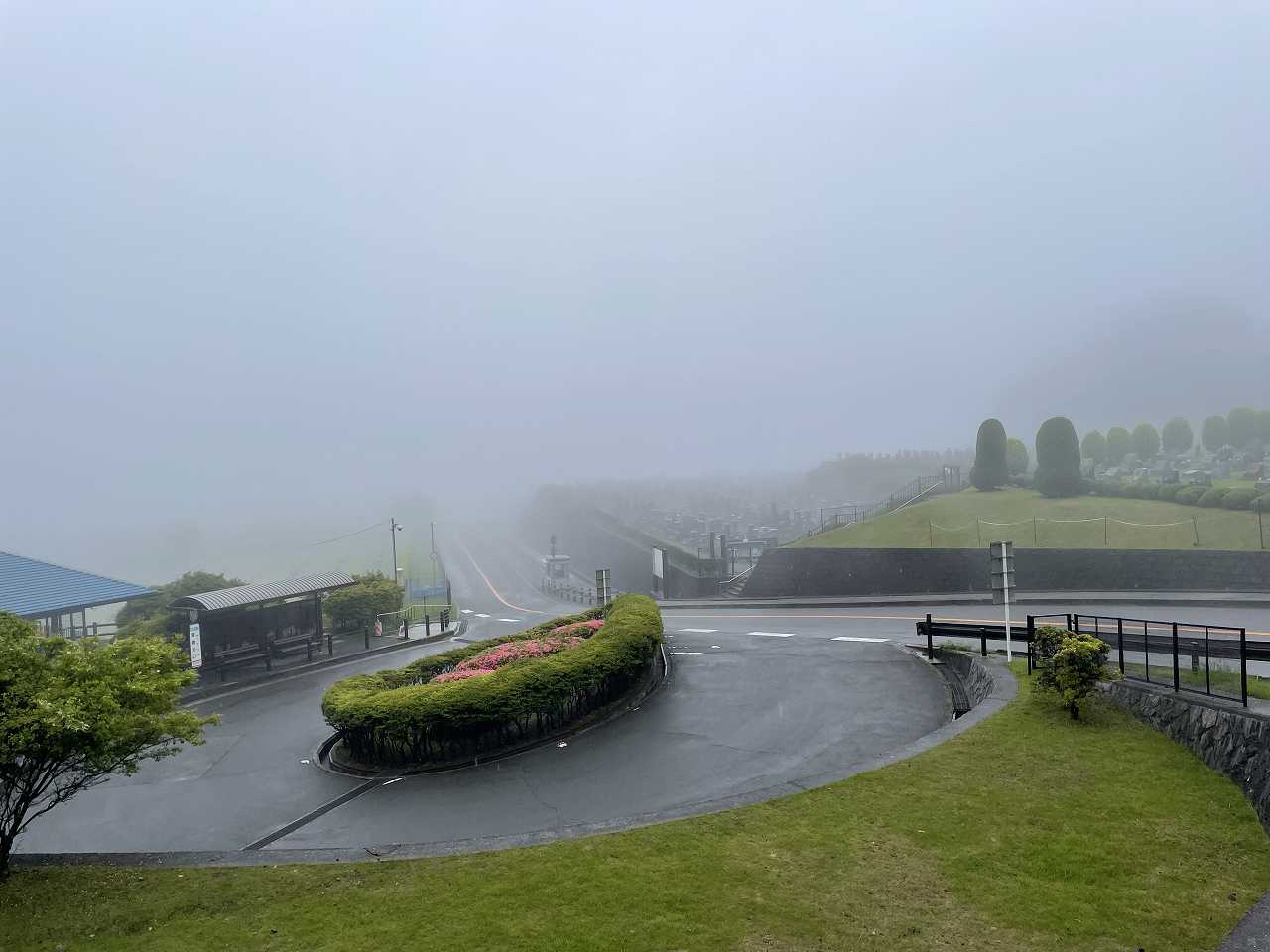 霊園北入り口から風景　