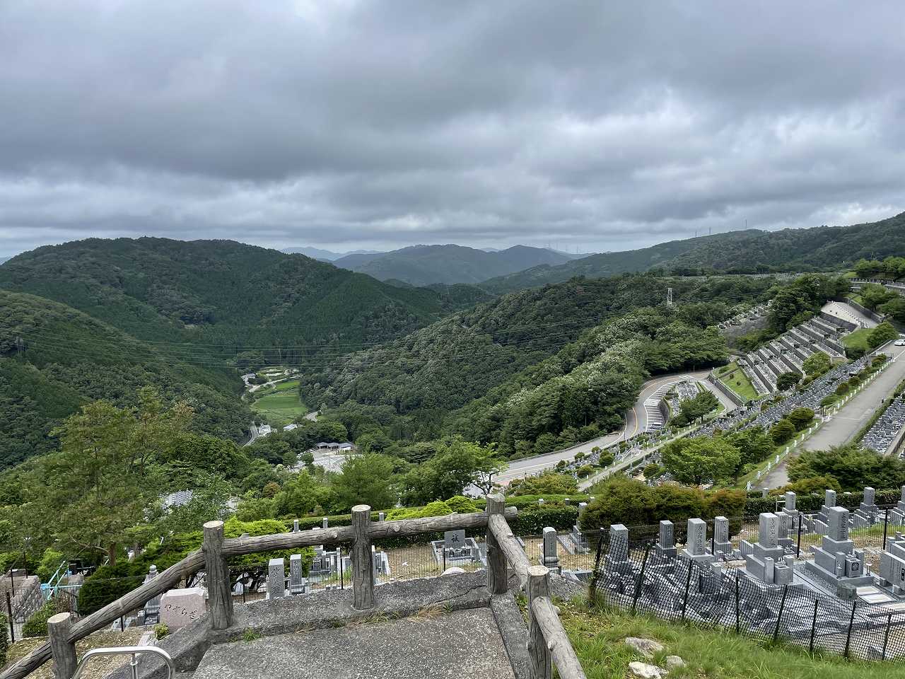 7区3番墓所上段駐車場からの風景②