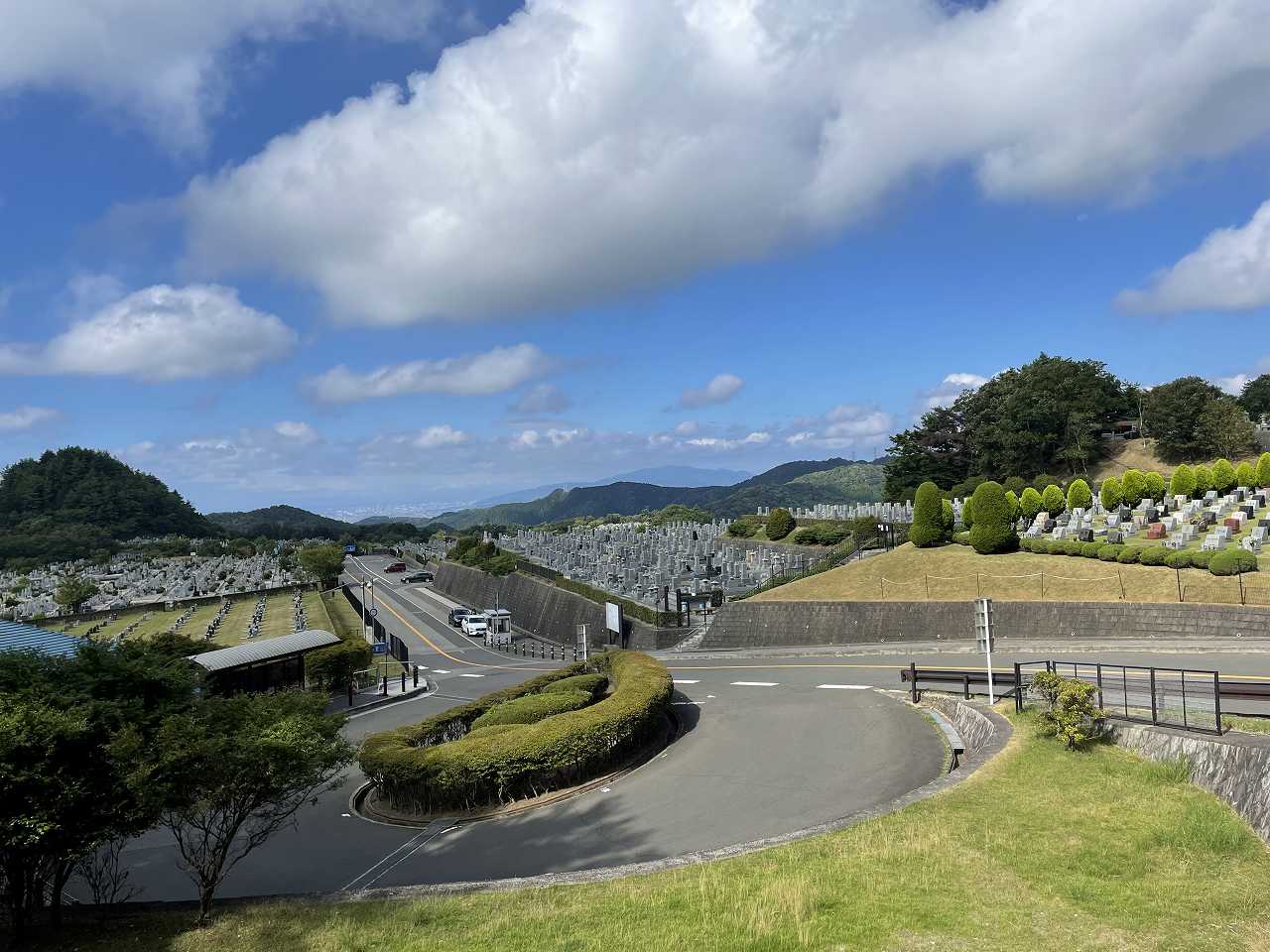 霊園北入り口から風景　