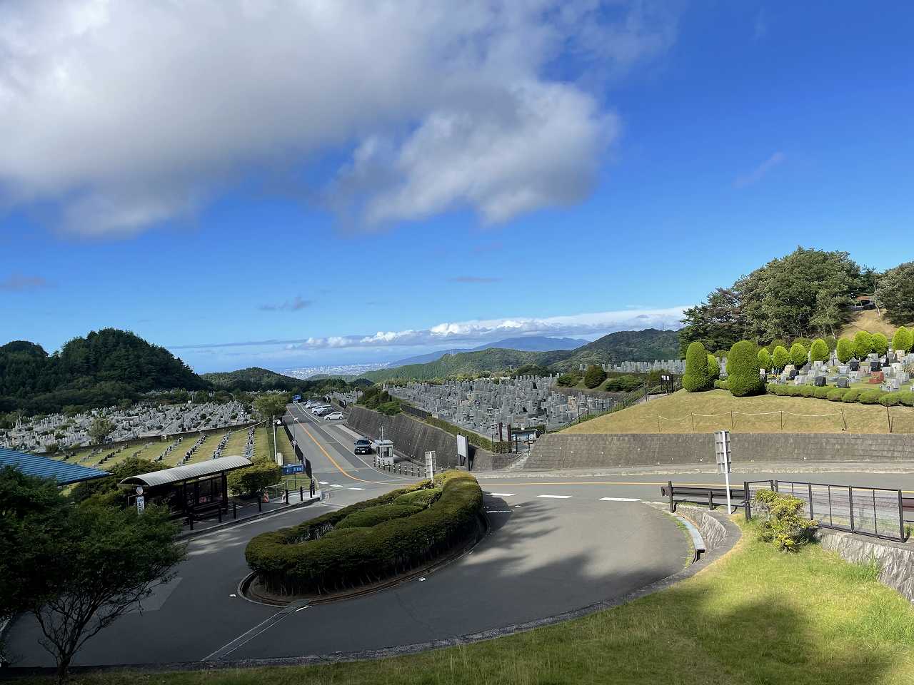 霊園北入り口から風景　