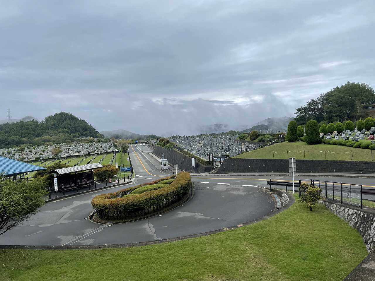 霊園北入り口から風景　