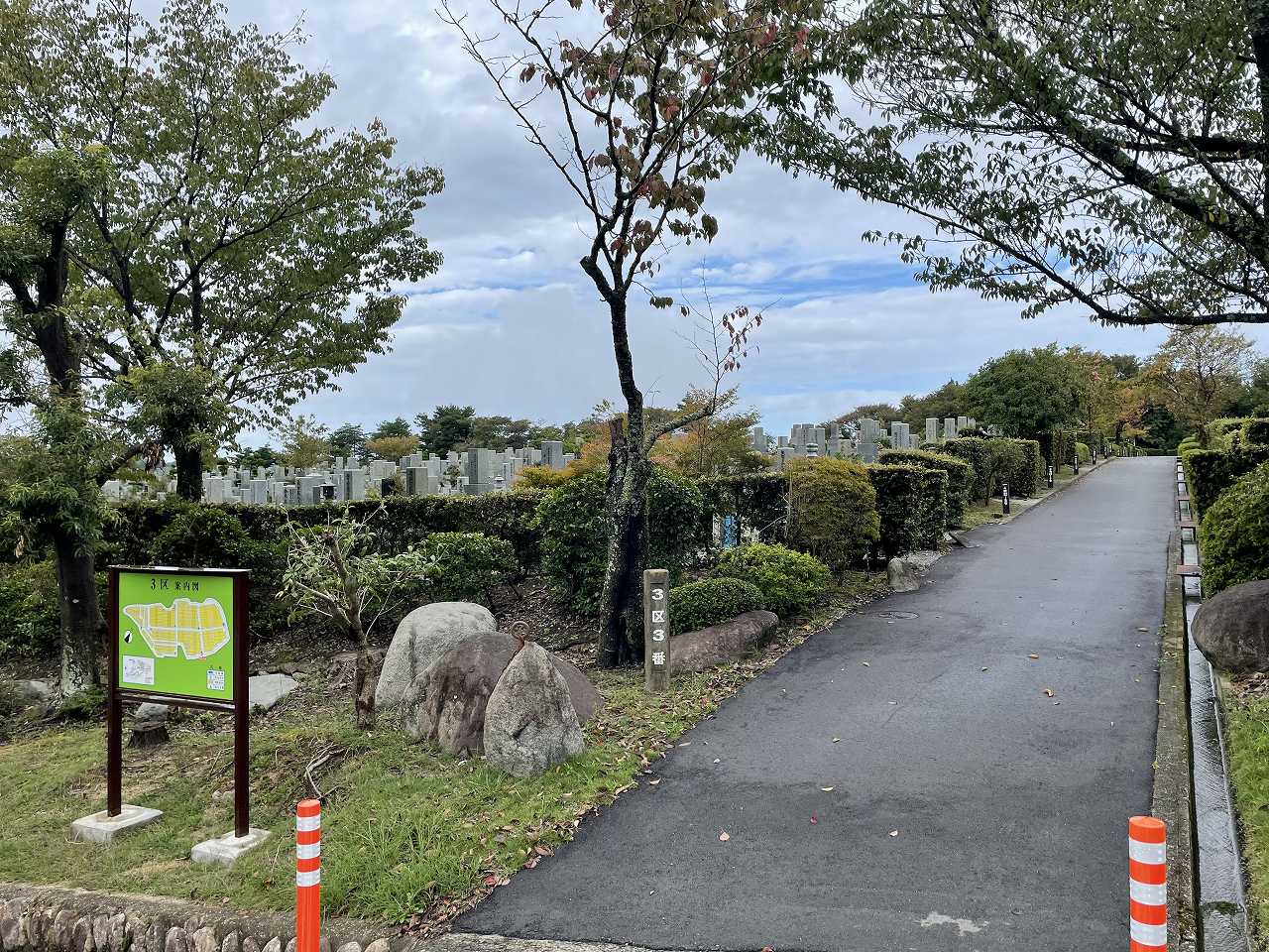 3区墓所枝道入口風景