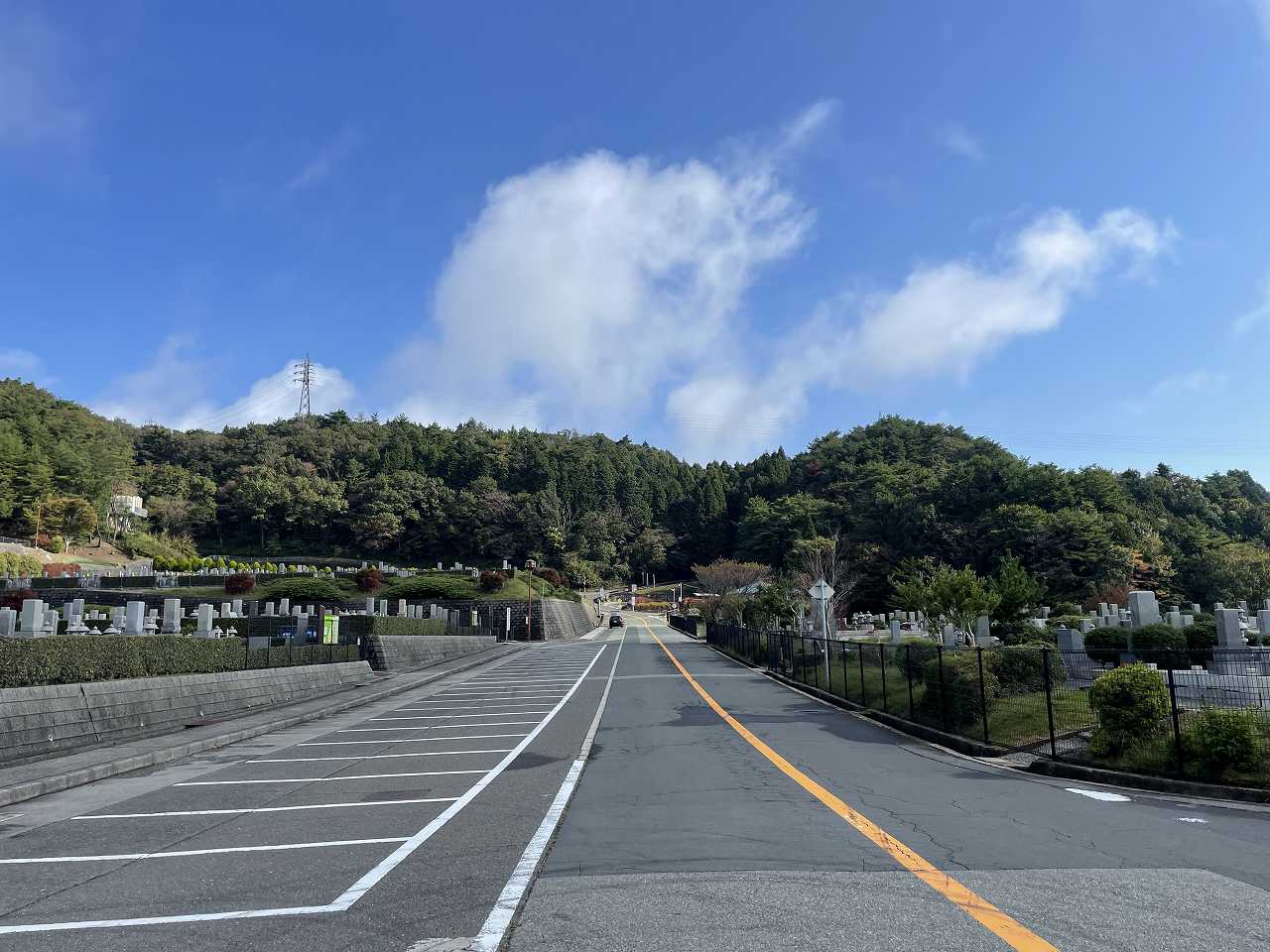 バス通り（北東向き）北口方向