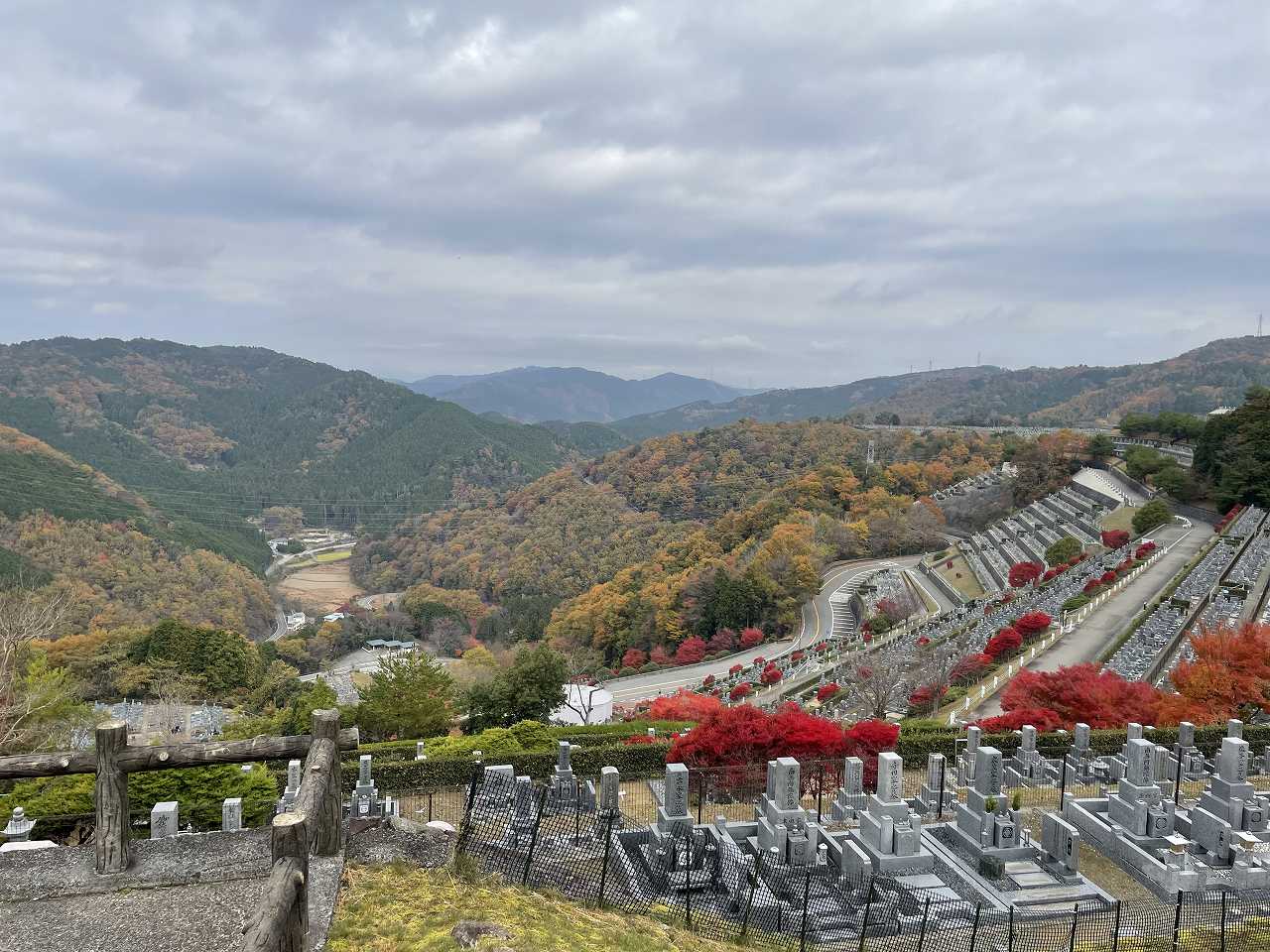 7区3番墓所上段駐車場からの風景②