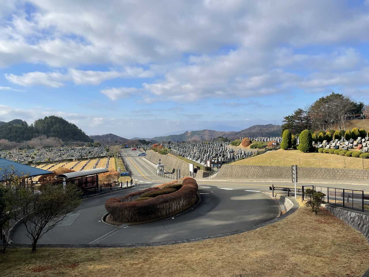 霊園北入り口から風景　