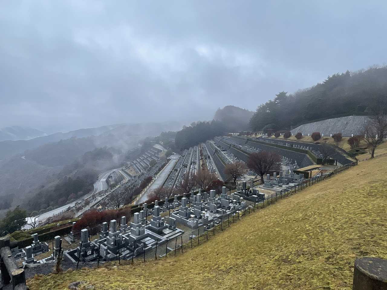 7区3番墓所上段駐車場からの風景①