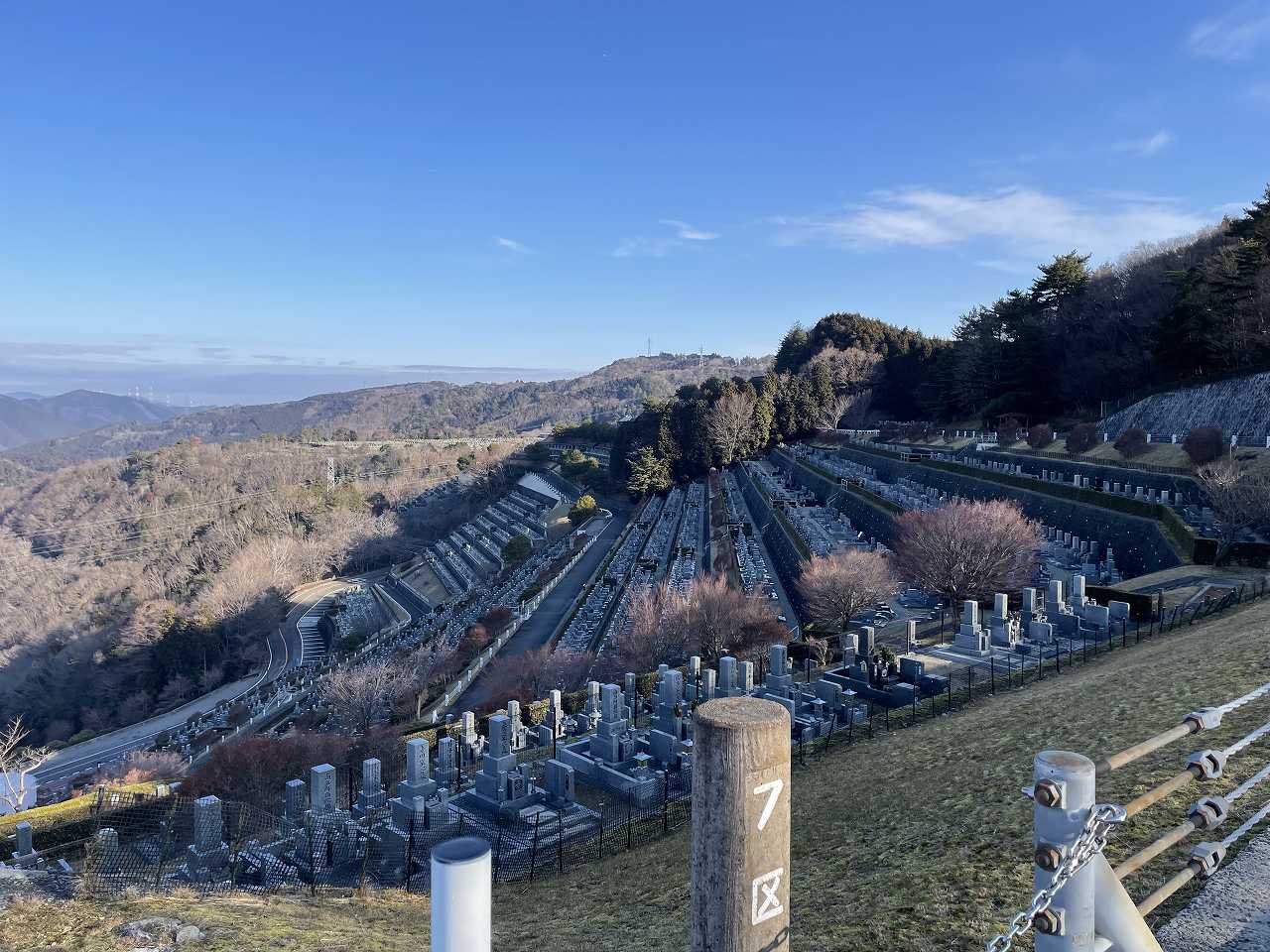 7区3番墓所上段駐車場からの風景①