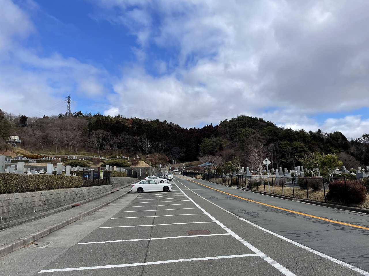 バス通り（北東向）北口方向