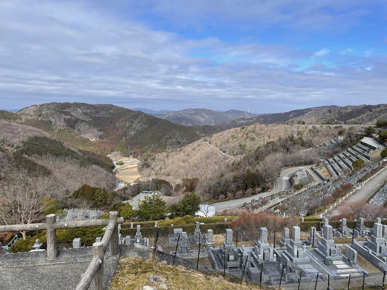 7区3番墓所上段駐車場からの風景②