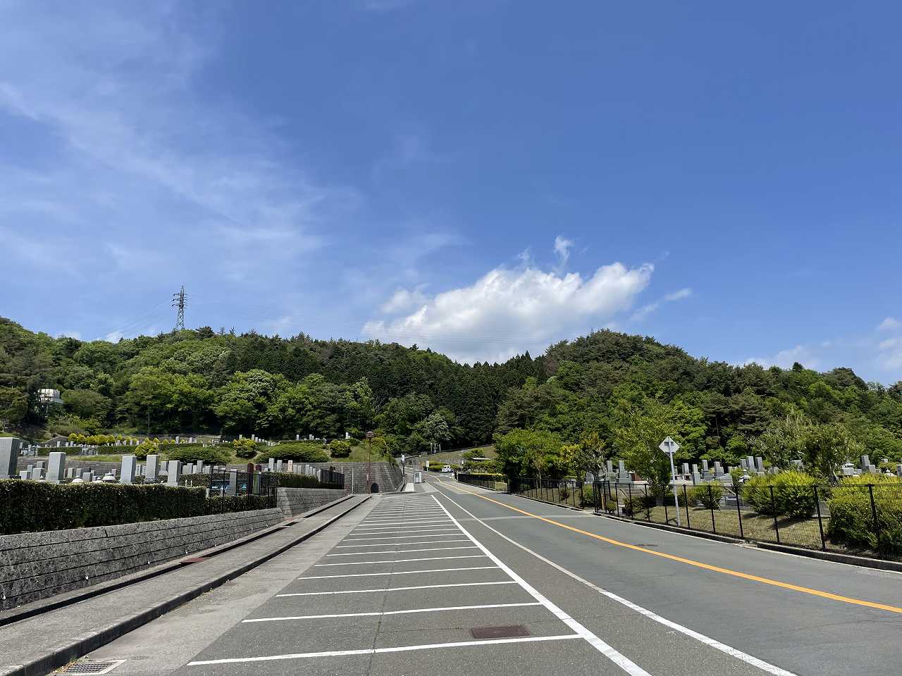 バス通り（東北向）北口バス停方向