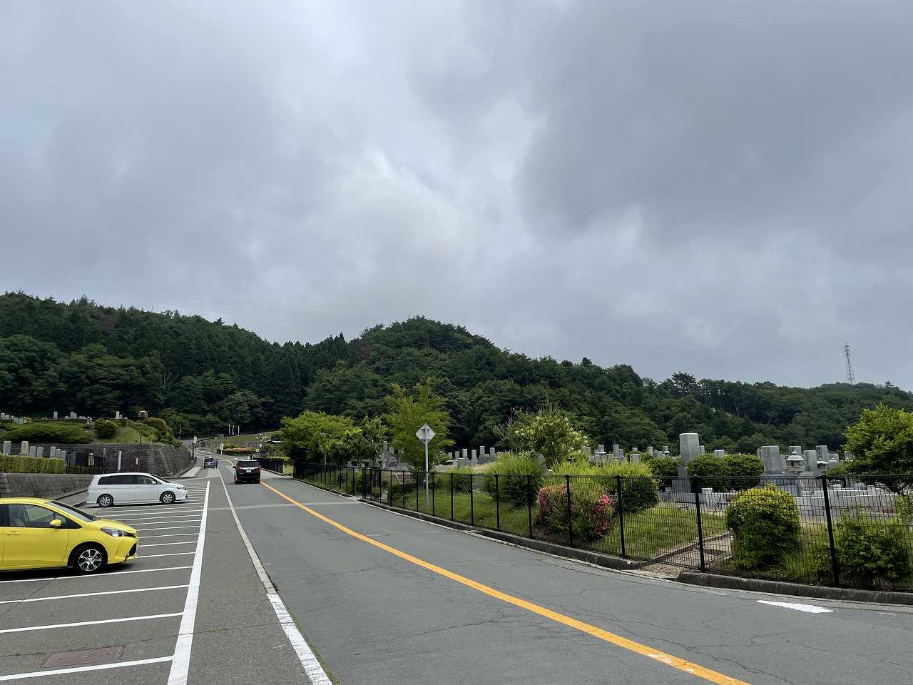 バス通り（北東方向）北入り口風景