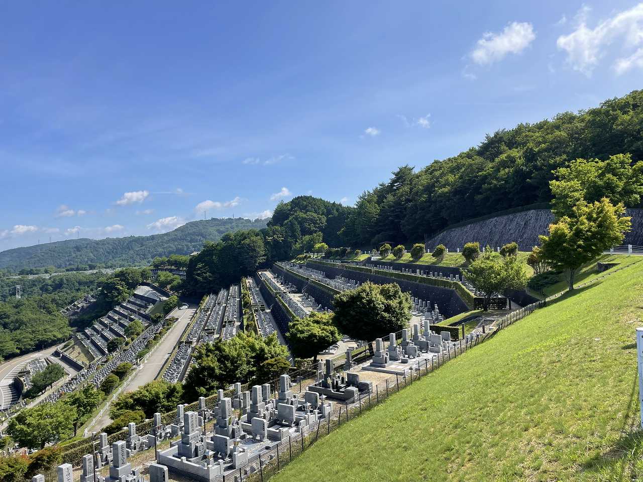 7区3番墓所上段駐車場からの風景①