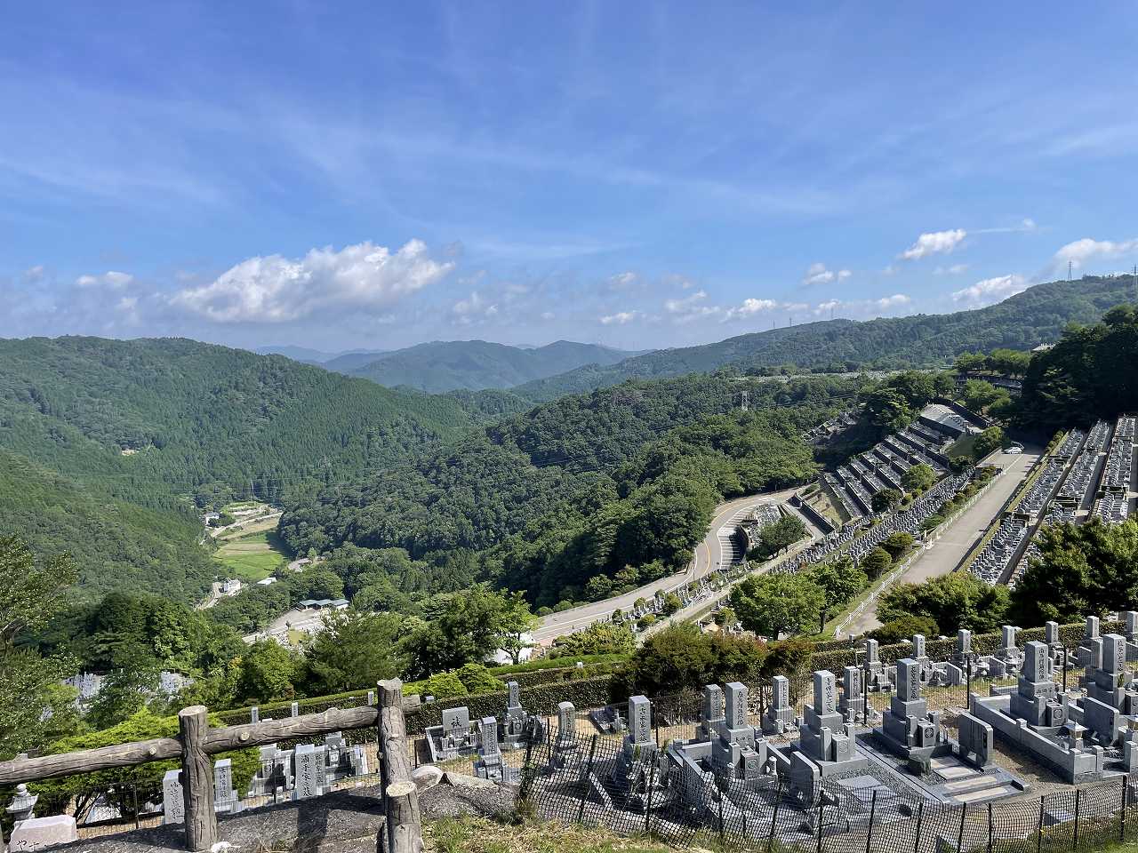 7区3番墓所上段駐車場からの風景②