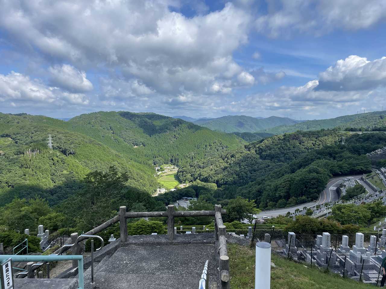 7区3番墓所上段駐車場からの風景②