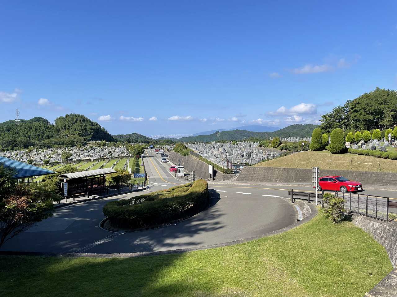 霊園北入り口から風景　