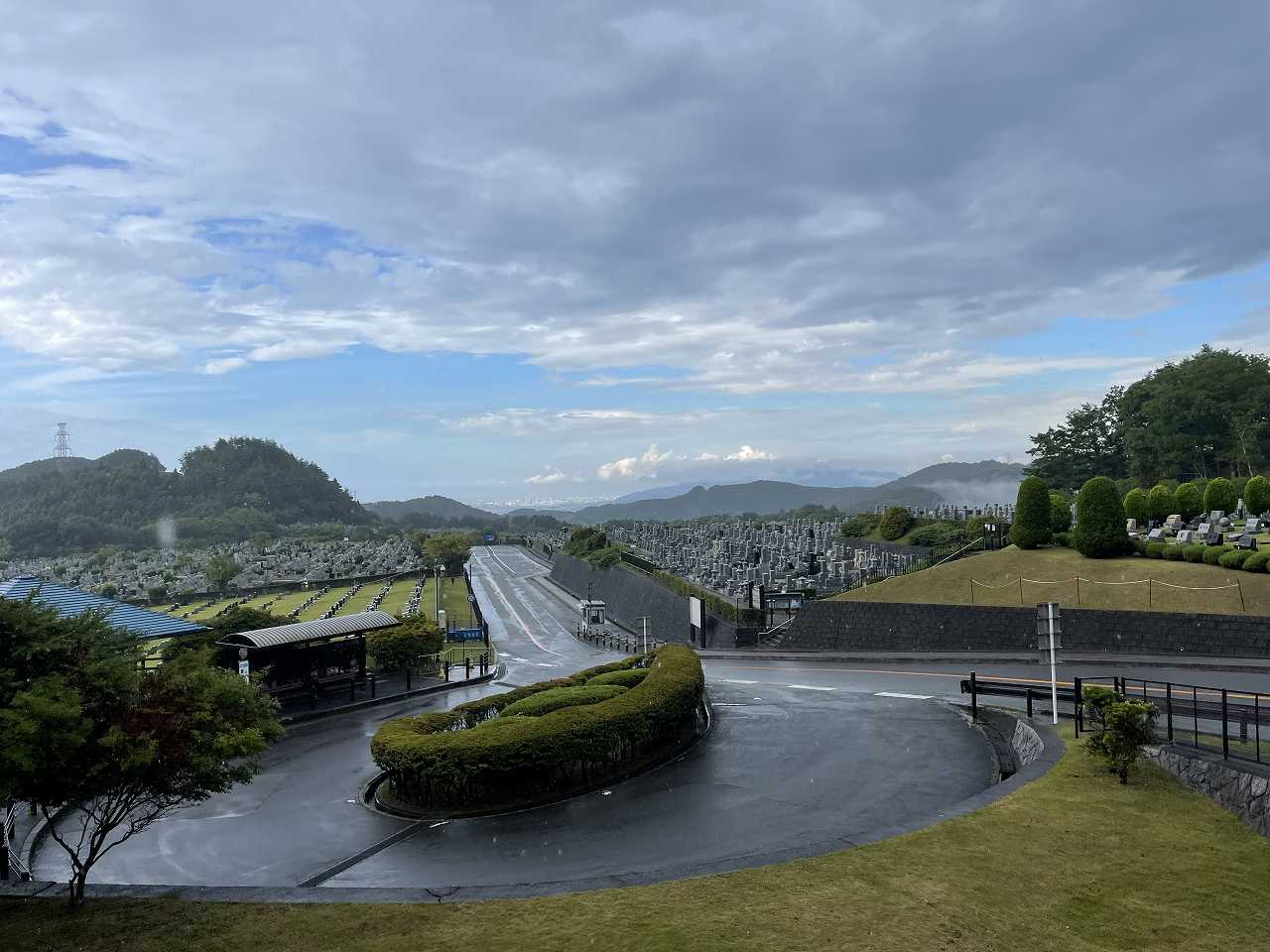 霊園北入り口から風景　