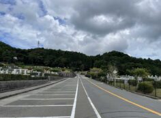 バス通り（北東向）北口バス停風景